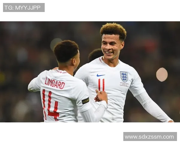 足球明星微笑瞬间集锦展现他们的魅力与风采图片大全 足球明星微笑瞬间集锦展现他们的魅力与风采图片大全